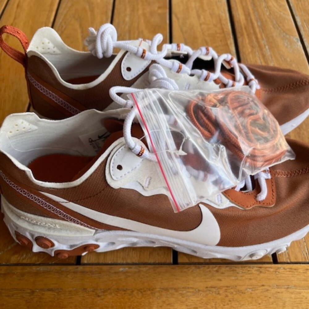 NWT Texas Longhorns Nike Athletic Shoe Men 7.5 / Women 9.0